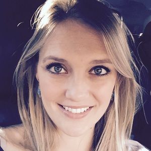 Meet your Posher, Cassandra